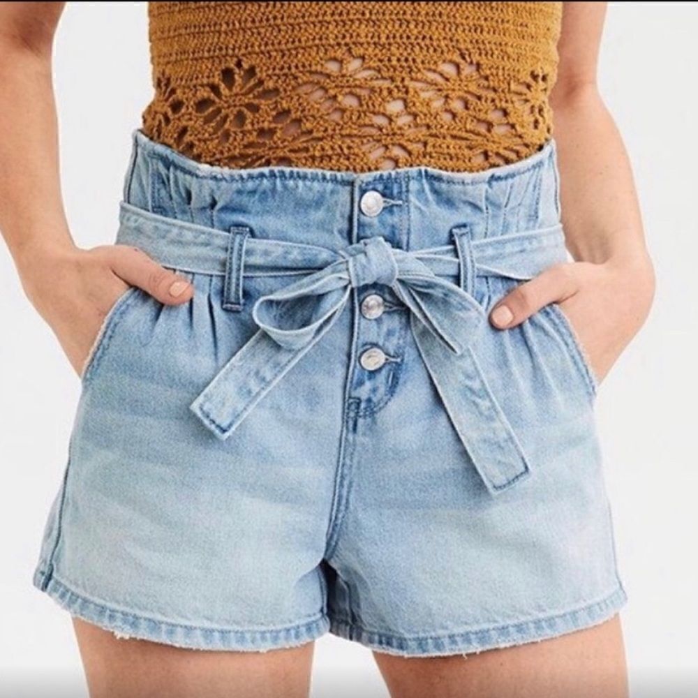 American Eagle Mom Short Paperbag waist
